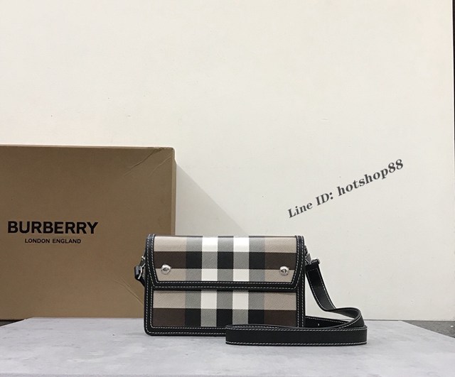 Burberry專櫃新款精巧斜背包 巴寶莉品牌Horseferry印花女士肩背包 yxb1164